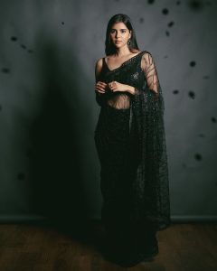 kalyani-priyadarshan-latest-photos-in-black-saree-001