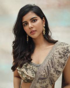 kalyani-priyadarshan-latest-pics-in-saree