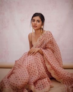 kalyani-priyadarshan-new-photos-in-dot-printed-saree