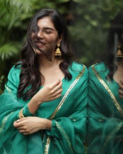 kalyani-priyadarshan-new-photos-in-green-churidar