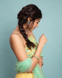 kalyani-priyadarshan-new-photos-in-yellow-lehenga-001