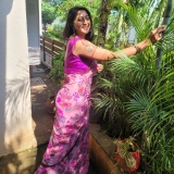 kaniha-in-floral-chiffon-saree-002