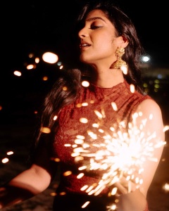 karthika-muralidharan-diwali-special-photos-006