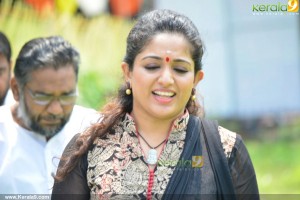 kavya-madhavan-pictures-300-00331
