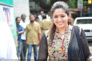 kavya-madhavan-pictures-30017