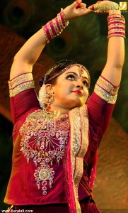 kavya-madhavan-stills58