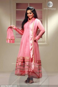 kavya_madhavan_latest_photoshoot-0039