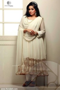 kavya_madhavan_new_still-02634