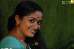 kavya_madhavan_old_images-0045