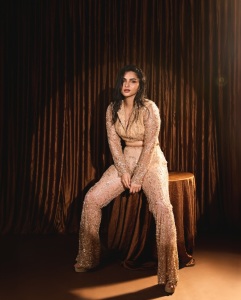 kayadu-lohar-bottom-pants-with-crop-top-photos-003