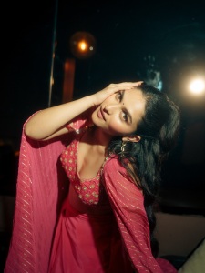 kayadu-lohar-diwali-photos
