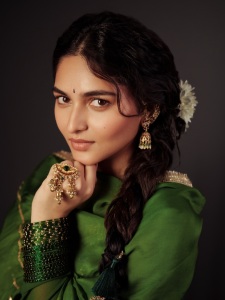 kayadu-lohar-in-green-lehenga-churidar-set-images-002