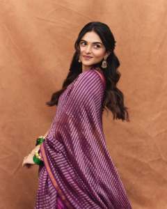 kayadu-lohar-in-violet-dhavani-look-photos-001
