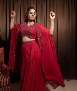 kayadu-lohar-in-wine-red-fashion-outfit-for-party-photos-004