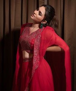 kayadu-lohar-in-wine-red-fashion-outfit-for-party-photos-005