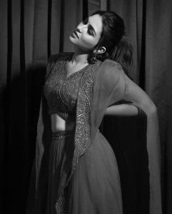kayadu-lohar-latest-co-order-dress-style-ideas-012