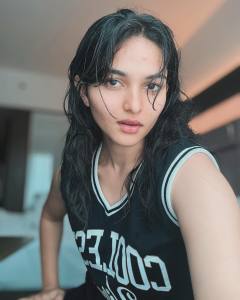 kayadu-lohar-latest-photos-and-makeup-011