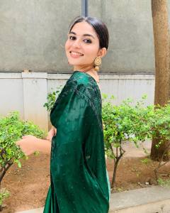 kayadu-lohar-latest-photos-in-green-saree-002