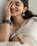 kayadu-lohar-saree-photos-001