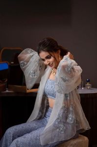 1_keerthy-suresh-new-photos-2021-01-002