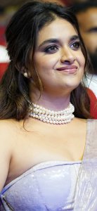 actress-keerthy-suresh-strapless-blouse-saree-photos-006