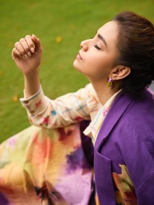 keerthi-suresh-in-Purple-Cotton-Applique-Floral-Trench-Coat-photos-002