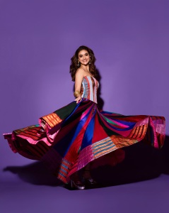 keerthi-suresh-in-multi-colour-dress-style-photos