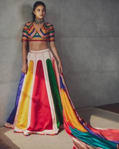 keerthi-suresh-in-multicolour-fashion-dress-photo-003