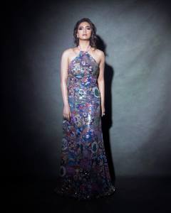 keerthi-suresh-in-multicolour-fashion-dress-photo-006