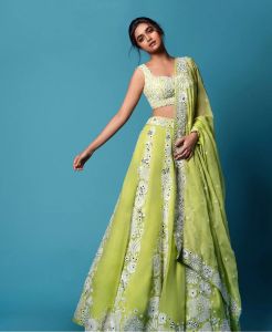 keerthi-suresh-latest-photos-in-green-saree-001-1