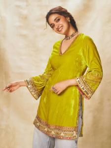 keerthi-suresh-latest-promotion-dress-style-photos-007