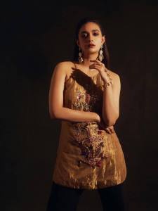 keerthi-suresh-latest-promotion-dress-style-photos-013