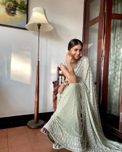 keerthi-suresh-latest-saree-pics-02