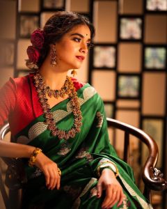 keerthi-suresh-new-green-pattu-saree-and-red-blouse-photos-002