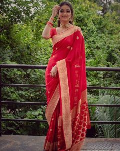 keerthi-suresh-red-saree-photos-004