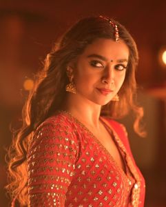 keerthy-suresh-first-music-video-gandhari-look-photos-001