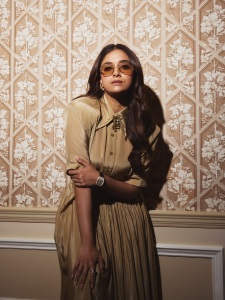 keerthy-suresh-in-Vintage-style-tint-sunglasses-with-gold-wire-frames-photos-002