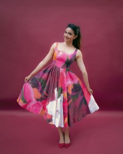 keerthy-suresh-in-floral-print-short-frock-dress-images-007