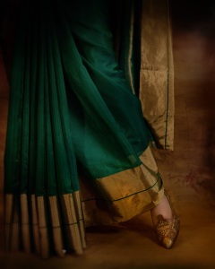 keerthy-suresh-in-green-saree-akka-movie-promotion-look-images-006