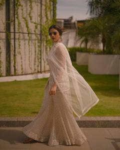 keerthy-suresh-in-off-white-churidar-photos