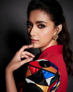 keerthy-suresh-in-red-hunt-ball-dress-coat-and-pants