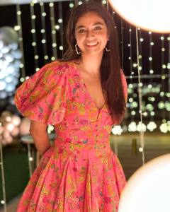 keerthy-suresh-in-short-dress-with-puff-sleeves