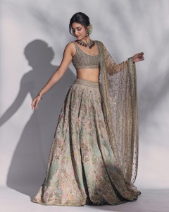 keerthy-suresh-in-wedding-look-dress-photos-003
