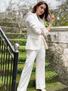 keerthy-suresh-in-white-coat-and-pants-office-style-outfit-ideas-photos-004