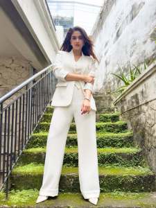 keerthy-suresh-in-white-coat-and-pants-office-style-outfit-ideas-photos-007