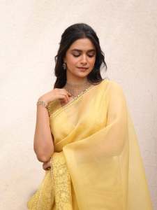 keerthy-suresh-in-yellow-saree-with-makeup-look-photos-004