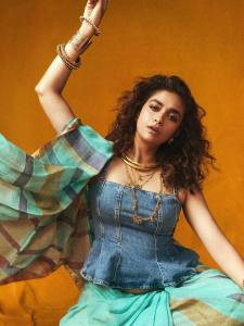 keerthy-suresh-latest-makeover-style-dressing-photos-008
