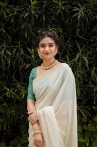 keerthy-suresh-latest-onam-2021-photos-in-saree-004