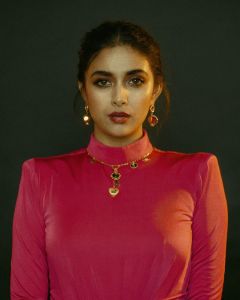 keerthy-suresh-latest-photos-in-pink-gown-006