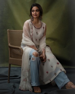 keerthy-suresh-latest-trending-style-dressing-ideas-photos-012